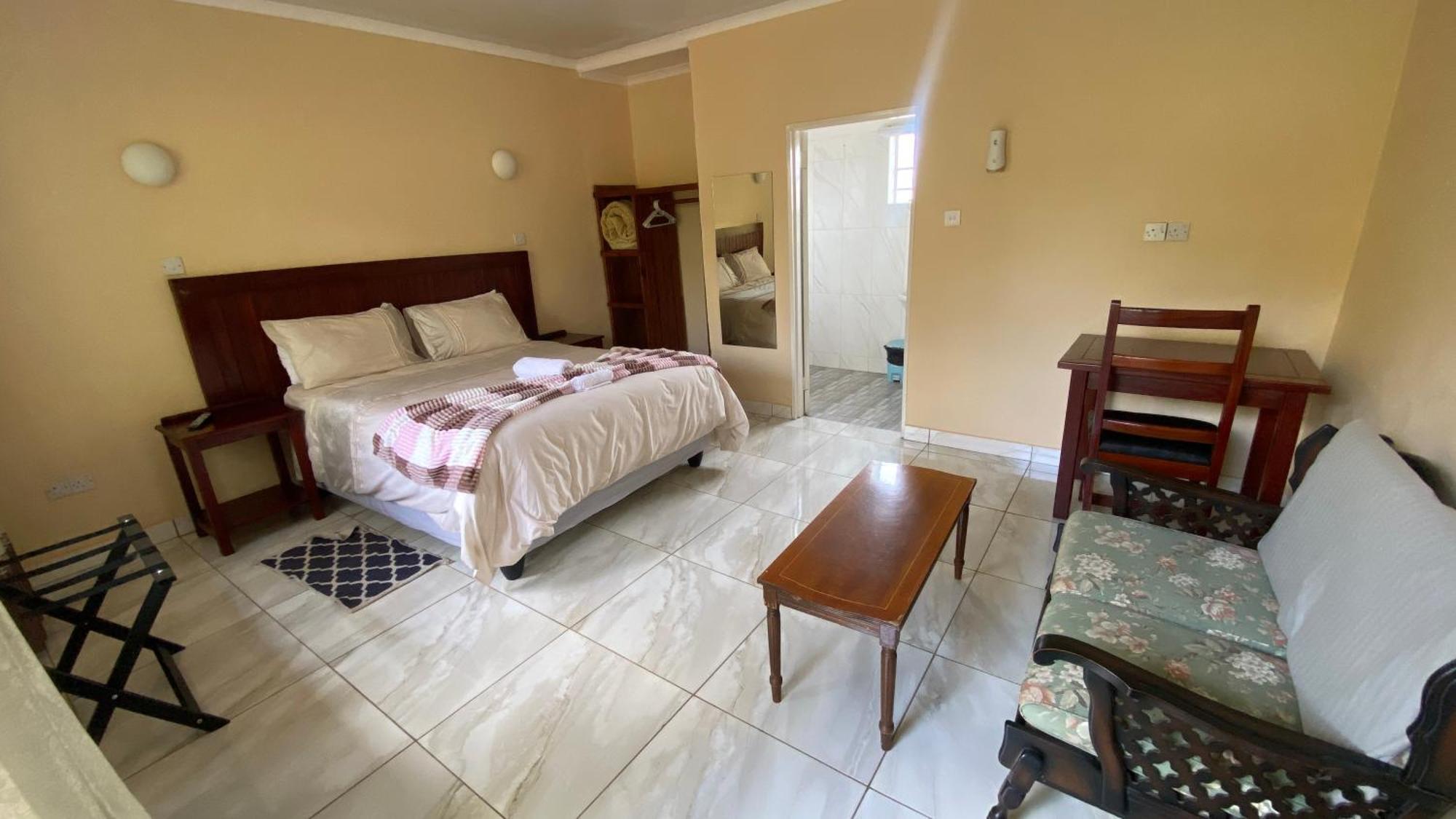 Lynns Guest House Bulawayo Bagian luar foto