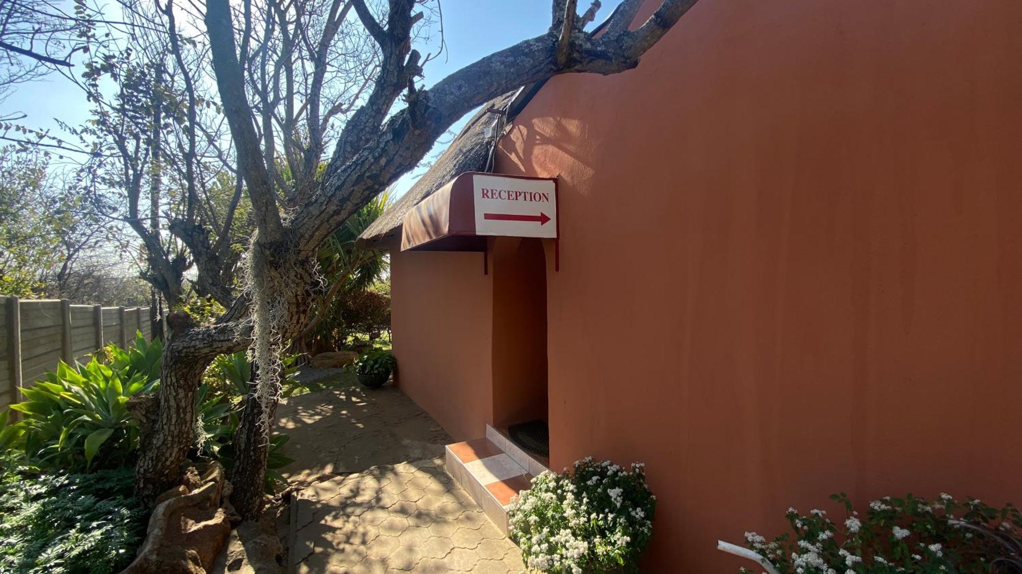 Lynns Guest House Bulawayo Bagian luar foto
